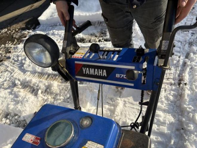 除雪機ysm870 8馬力12.8万円　TY-1090 10馬力　15万円