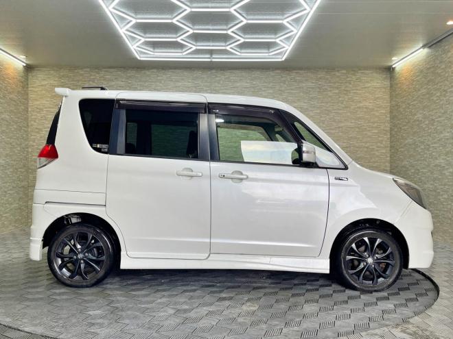 ソリオ1.2ブラック&ホワイトⅡ 4WD 5年保証 スマキー パワスラ ナビTV 寒冷地仕様 禁煙 車検整備2年付 修復歴無