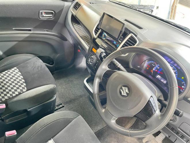 ソリオ1.2ブラック&ホワイトⅡ 4WD 5年保証 スマキー パワスラ ナビTV 寒冷地仕様 禁煙 車検整備2年付 修復歴無