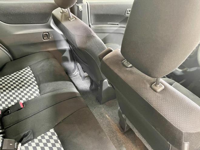 ソリオ1.2ブラック&ホワイトⅡ 4WD 5年保証 スマキー パワスラ ナビTV 寒冷地仕様 禁煙 車検整備2年付 修復歴無