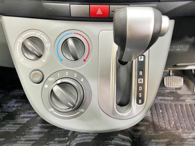 ムーヴ660メモリアルエディション 4WD 5年保証 スマキー 寒冷地仕様 禁煙 車検整備2年付 修復歴無