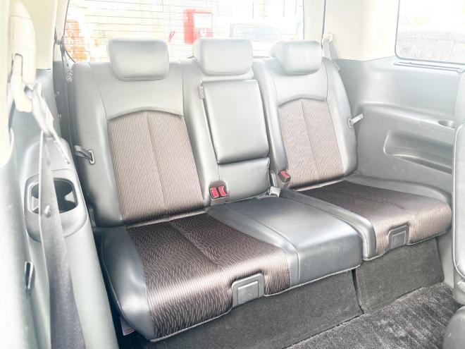 エルグランド2.5 250ハイウェイスター 4WD　 ローンが不安な方＜優遇ローン＞本州仕入　寒冷地仕様　パワースライドドア　純正ナビ 4WD