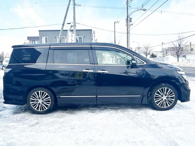 エルグランド2.5 250ハイウェイスター 4WD　 ローンが不安な方＜優遇ローン＞本州仕入　寒冷地仕様　パワースライドドア　純正ナビ 4WD