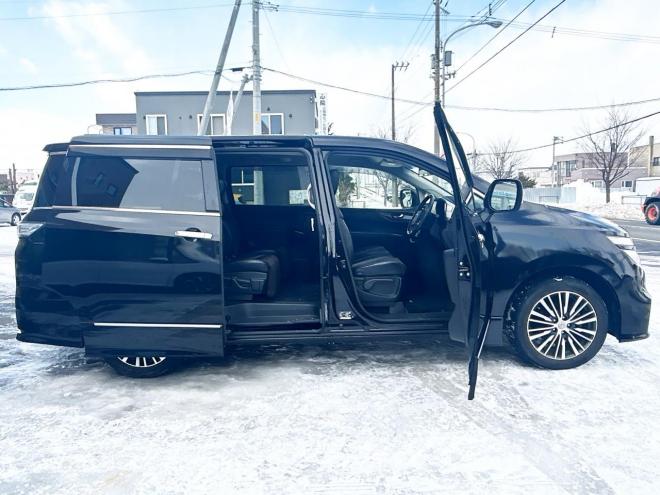 エルグランド2.5 250ハイウェイスター 4WD　 ローンが不安な方＜優遇ローン＞本州仕入　寒冷地仕様　パワースライドドア　純正ナビ 4WD