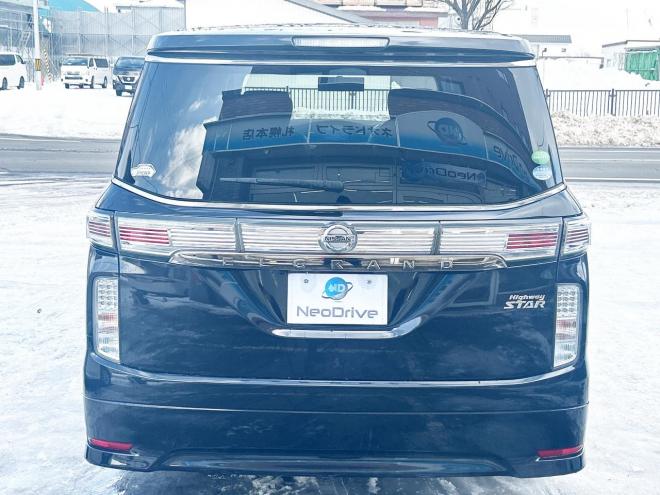 エルグランド2.5 250ハイウェイスター 4WD　 ローンが不安な方＜優遇ローン＞本州仕入　寒冷地仕様　パワースライドドア　純正ナビ 4WD