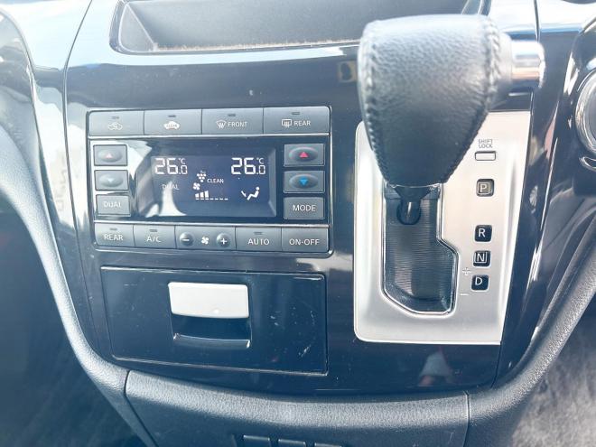 エルグランド2.5 250ハイウェイスター 4WD　 ローンが不安な方＜優遇ローン＞本州仕入　寒冷地仕様　パワースライドドア　純正ナビ 4WD