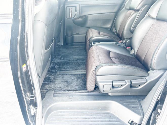 エルグランド2.5 250ハイウェイスター 4WD　 ローンが不安な方＜優遇ローン＞本州仕入　寒冷地仕様　パワースライドドア　純正ナビ 4WD