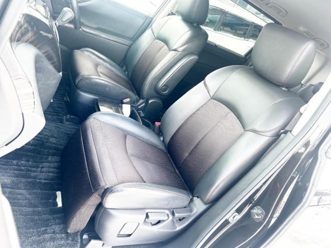 エルグランド2.5 250ハイウェイスター 4WD　 ローンが不安な方＜優遇ローン＞本州仕入　寒冷地仕様　パワースライドドア　純正ナビ 4WD