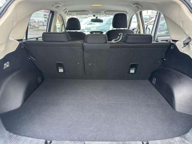 インプレッサXVハイブリッド 2.0i 4WD　ナビ　ワンセグ　アルミホイール　クルーズコントロール　ABS　横滑り防止装置　盗難防止装置　パワステ　パワーウィンドウ　スマートキー　キーレスエントリー　MTモード付　アイドリングストップ　ETC 2000