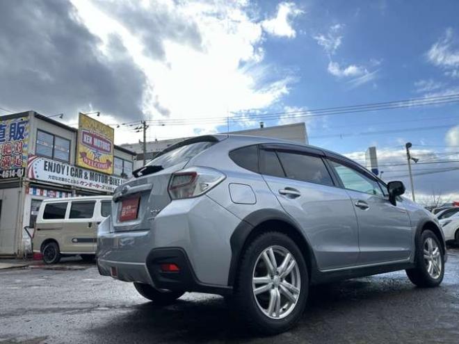 インプレッサXVハイブリッド 2.0i 4WD　ナビ　ワンセグ　アルミホイール　クルーズコントロール　ABS　横滑り防止装置　盗難防止装置　パワステ　パワーウィンドウ　スマートキー　キーレスエントリー　MTモード付　アイドリングストップ　ETC 2000