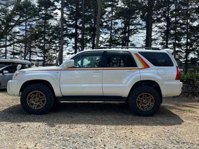 ハイラックスサーフ2.7 SSR-X リミテッド 4WD　リフトアップ/社外ナビ/PS/PW/AW/Bカメラ 2700