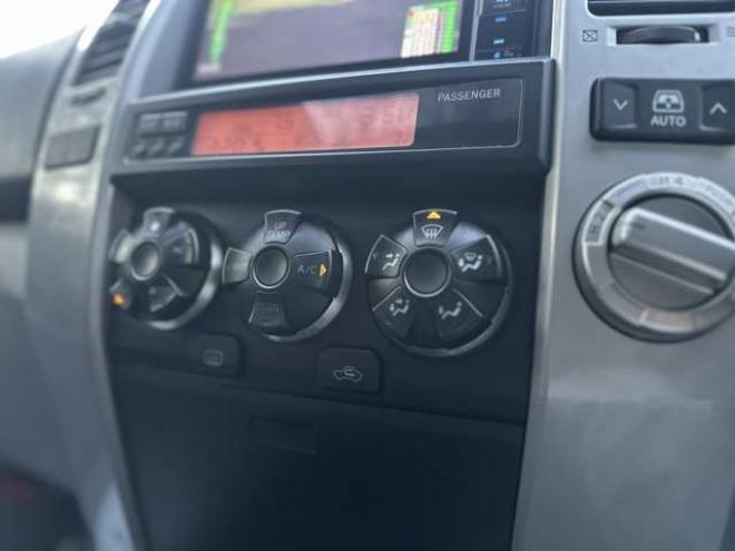 ハイラックスサーフ2.7 SSR-X 4WD　社外地デジナビ　バックカメラ　ウーハー　ドライブレコーダー　ルーフキャリア　ETC　オールテレーンタイヤ　リフトアップ　サンルーフ　社外アルミホイール　ABS　パワーウィンドウ　パワステ　社外グリル 2700