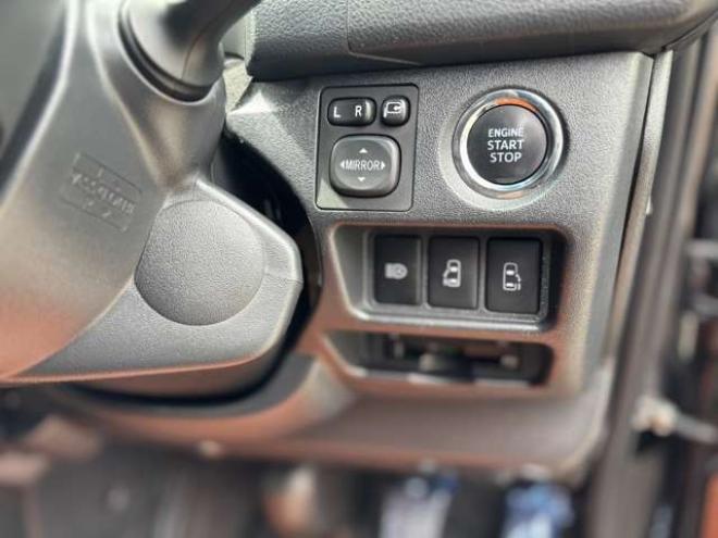 レジアスエース2.8 スーパーGL ダークプライムII ロングボディ ディーゼルターボ 4WD　415COBRA　S-6ボンネット&クリーンルック3Fリップ&ステージ2ルーフスポイラー&バッドラッカーSD-6　17インチAW　ヨコハマPARADA215/60R17　両側パワースライドドア　ETC　社外コンソールBOX 2800