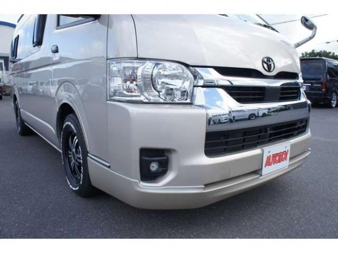 ハイエースバンスーパーロングHR　8人乗りキャンピング4WD　走行充電&外部充電&サブバッテリー　　　&FFヒーター&冷蔵庫&シンク&給排水　アルパインBIG-X&フリップダウン　415COBRAフロントリップ&バッドラッカー17AW　デジタルインナー　全方位カメラ 2700