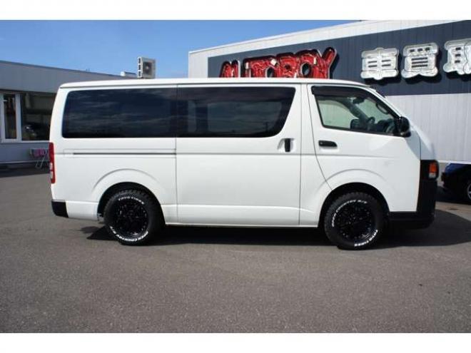 ハイエースバン2.8 DX ロング ディーゼルターボ 4WD　フロントシートセパレート仕様変更済　　　センターコンソール付　415COBRA丸目ライトキット&バッドラッカー16インチAW　415SAFARIフロントスポイラー　TOYOオープンカントリーR/T　電動格納ドアミラー 2800