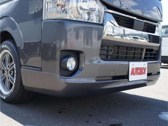 ハイエースバン2.8 スーパーGL ダークプライムII ロングボディ ディーゼルターボ 4WD　415COBRA　クリーンルック3 Fスポイラー&BY2Neoボンネット&ステージ2ルーフスポイラー&バッドラッカー17インチAW&フラットベッドキット　ヨコハマPARADA215/60R17　両側パワースライドドア　デジタルインナー 2800