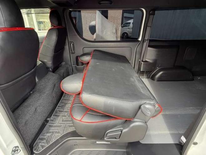 ハイエースバン2.8ダークプライムIIマルチロールトランスポータータイプIロングディーゼルターボ4WD　寒冷地仕様　ワンオーナー　ESSEX　ENCM17インチアルミ　ヨコハマパラダ　ESSEXフロントリップスポイラー　ローフォルムフェンダー　ローダウン　パワースライドドア　LEDテールランプ 2800
