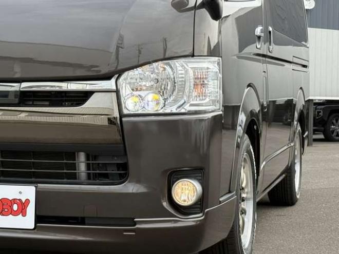 ハイエースバン2.8 スーパーGL 50TH アニバーサリー リミテッド ロングボディ ディーゼルターボ 4WD　415COBRA　CL-3 フロントリップスポイラー　ステージ2ルーフスポイラー　By2NEO　BADフェイスボンネット　ローフォルムフェンダー　ESSEX　ENCB　17インチブロンズホイール　ヨコハマパラダ　NEWパーツカスタム 2800