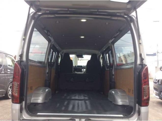 ハイエースバン2.8 DX ロング GLパッケージ ディーゼルターボ 4WD　キーレス　両側スライドドア　バックカメラ　メモリナビ　フルセグTV　フロントフォグランプ　衝突被害軽減システム　車線逸脱防止　横滑り防止装置　パワーヒート　オートマチックハイビーム　電動格納ミラー 2800