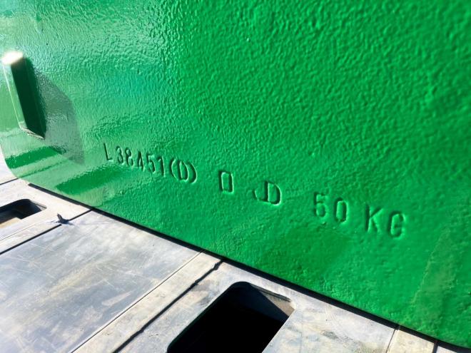 農機補助部品ジョンディア　中古　トラクターウェイト　50kg×6枚　農機具