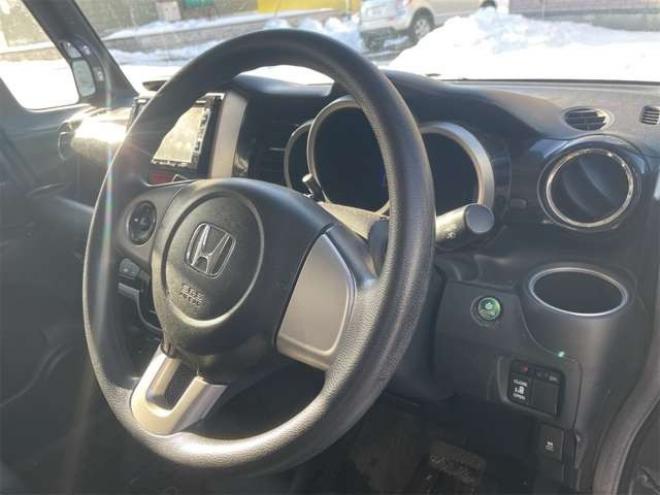 N-BOX+カスタムG Lパッケージ 4WD　新在　庫車!期間限　定値　下中!　限　定プ　ライス!! 660