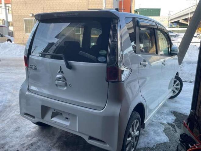 eKカスタムG 4WD　新在　庫車!期間限　定値　下中!　限　定プ　ライス!! 660