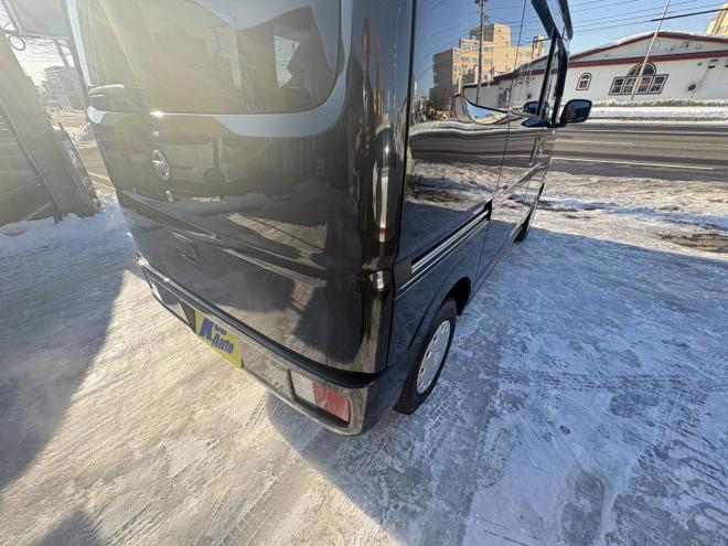 NV100クリッパーNV100クリッハ゜ー 4WD GX TURBO  high roof 寒冷地仕様　リアヒーター　ブレーキアシスト　TURBO Bluetoothフルセグナビ　バックカメラ　アルミ　バイザー　キーレス　エンジンオイル交換　ATF交換　スタットレス付　全磨き済 4WD 660 5Dr