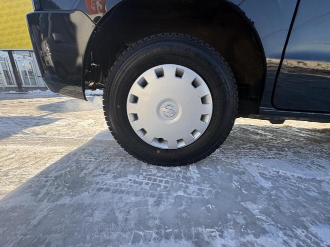 NV100クリッパーNV100クリッハ゜ー 4WD GX TURBO  high roof 寒冷地仕様　リアヒーター　ブレーキアシスト　TURBO Bluetoothフルセグナビ　バックカメラ　アルミ　バイザー　キーレス　エンジンオイル交換　ATF交換　スタットレス付　全磨き済 4WD 660 5Dr