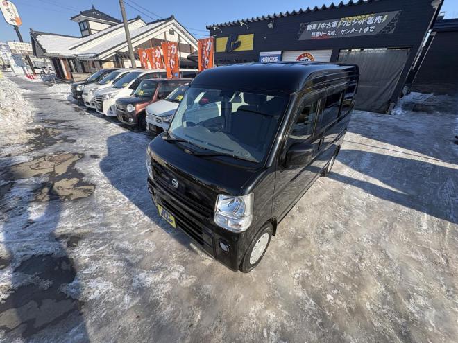 NV100クリッパーNV100クリッハ゜ー 4WD GX TURBO  high roof 寒冷地仕様　リアヒーター　ブレーキアシスト　TURBO Bluetoothフルセグナビ　バックカメラ　アルミ　バイザー　キーレス　エンジンオイル交換　ATF交換　スタットレス付　全磨き済 4WD 660 5Dr