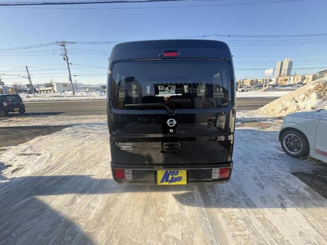 NV100クリッパーNV100クリッハ゜ー 4WD GX TURBO  high roof 寒冷地仕様　リアヒーター　ブレーキアシスト　TURBO Bluetoothフルセグナビ　バックカメラ　アルミ　バイザー　キーレス　エンジンオイル交換　ATF交換　スタットレス付　全磨き済 4WD 660 5Dr