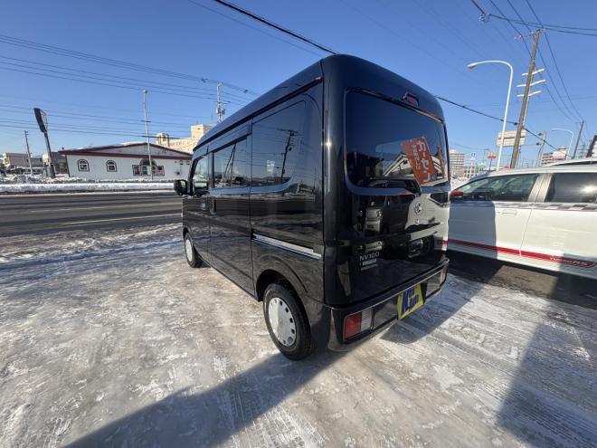NV100クリッパーNV100クリッハ゜ー 4WD GX TURBO  high roof 寒冷地仕様　リアヒーター　ブレーキアシスト　TURBO Bluetoothフルセグナビ　バックカメラ　アルミ　バイザー　キーレス　エンジンオイル交換　ATF交換　スタットレス付　全磨き済 4WD 660 5Dr