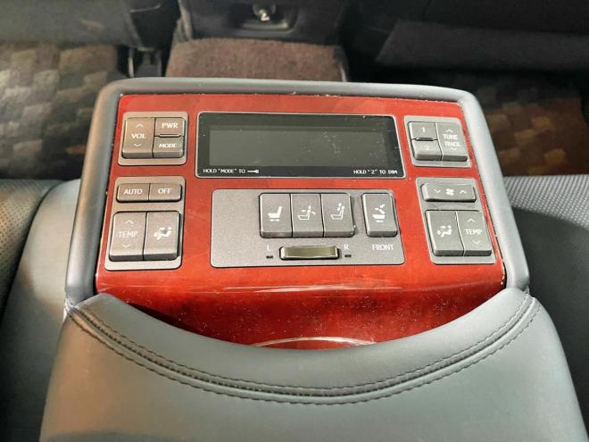 レクサス600hバージョンU Iパッケージ 4WD 5年保証 サンルーフ ナビ Bカメラ ETC 寒冷地仕様 禁煙 修復歴無