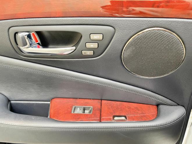 レクサス600hバージョンU Iパッケージ 4WD 5年保証 サンルーフ ナビ Bカメラ ETC 寒冷地仕様 禁煙 修復歴無