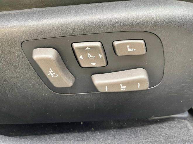 レクサス600hバージョンU Iパッケージ 4WD 5年保証 サンルーフ ナビ Bカメラ ETC 寒冷地仕様 禁煙 修復歴無