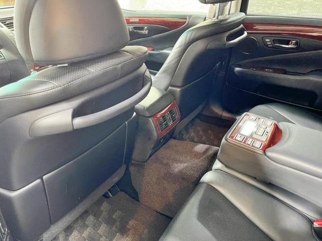 レクサス600hバージョンU Iパッケージ 4WD 5年保証 サンルーフ ナビ Bカメラ ETC 寒冷地仕様 禁煙 修復歴無