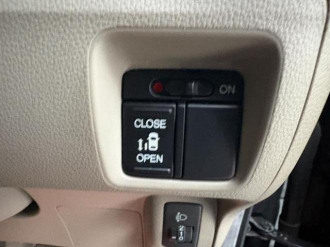 N-BOX（店長おすすめコミコミ車）G Lパッケージ 4WD 660 5Dr