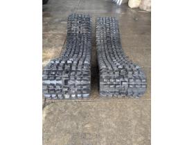 除雪機　　パーツ　クローラ中古　300ｘ40ｘ72　