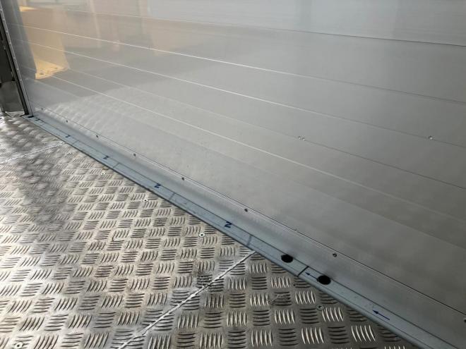 レンジャープロ未使用　ワイド増t　家畜運搬車　中型トラック　nlt