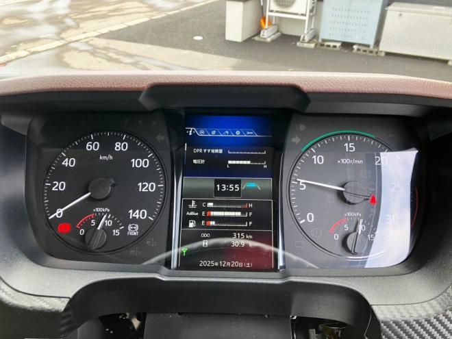 レンジャープロ未使用　ワイド増t　家畜運搬車　中型トラック　nlt