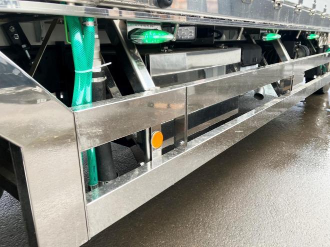 レンジャープロ未使用　ワイド増t　家畜運搬車　中型トラック　nlt