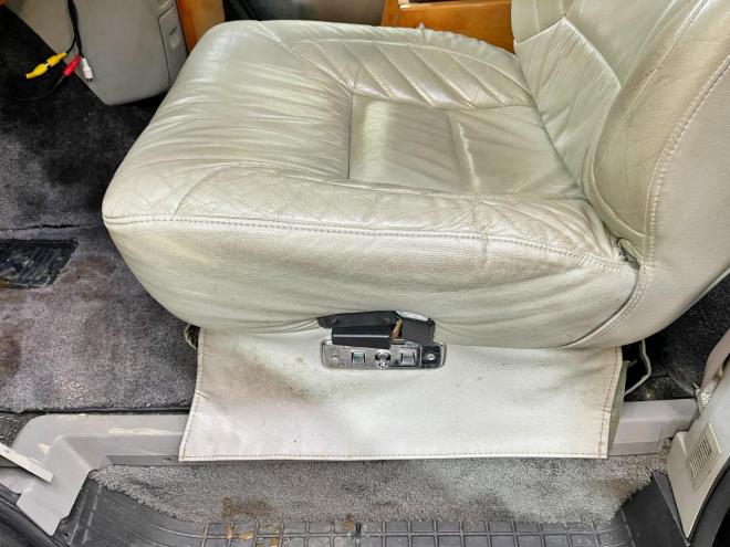 GMCサファリ4WD 5年保証 寒冷地仕様 禁煙 車検整備2年付 修復歴無