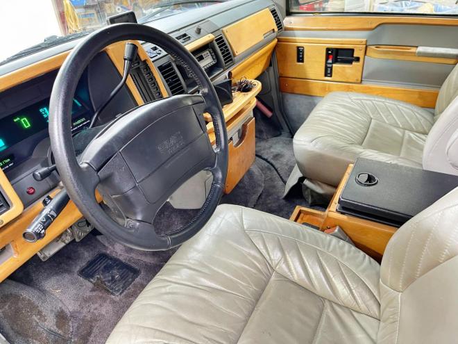 GMCサファリ4WD 5年保証 寒冷地仕様 禁煙 車検整備2年付 修復歴無