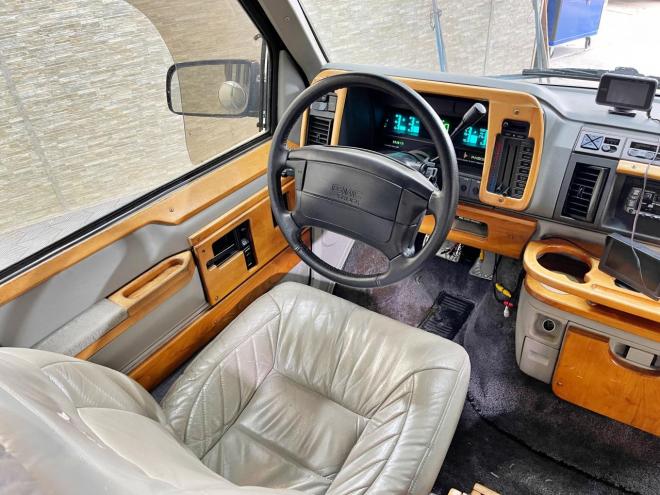 GMCサファリ4WD 5年保証 寒冷地仕様 禁煙 車検整備2年付 修復歴無