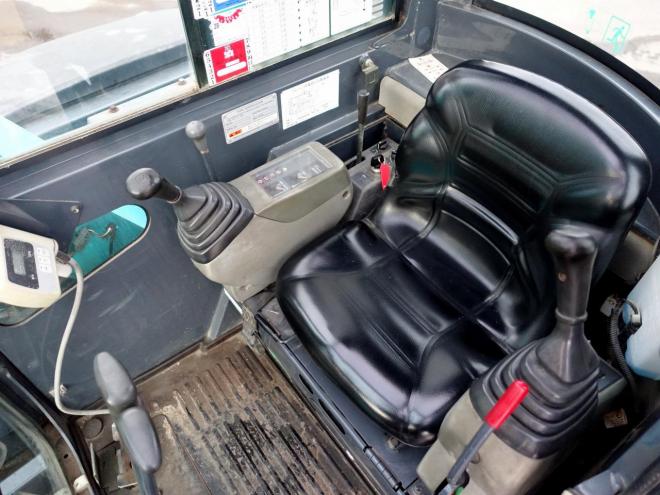 バックホーコベルコ　SK50UR-5　バケット容量0.20m3