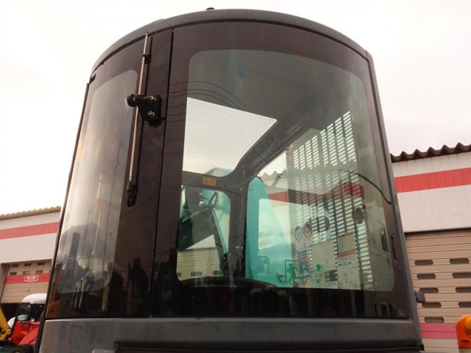 バックホーコベルコ　SK50UR-5　バケット容量0.20m3