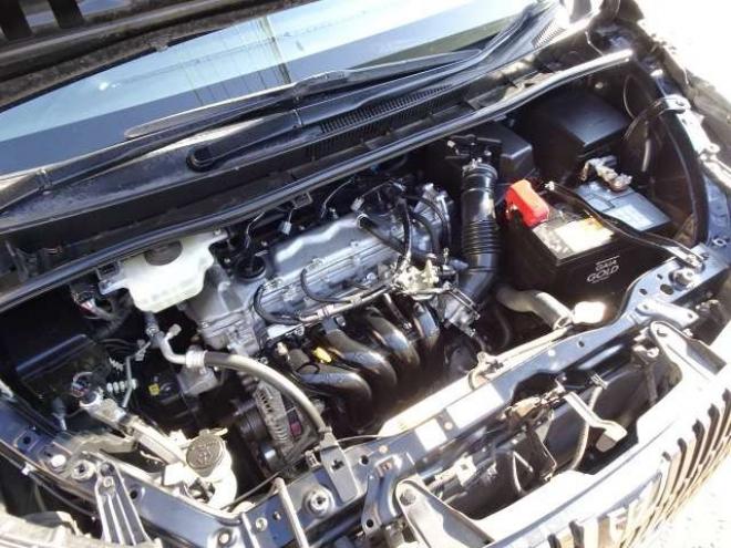 エスクァイア2.0 Gi 4WD　本州車　保証1年/走行距離無制限　4WD　両側パワースライドドア　オートマチックハイビーム　社外9インチナビ　地デジ　バックカメラ　黒本革シート　シートヒーター　LEDヘッドライト　ETC　クルーズコントロール 2000