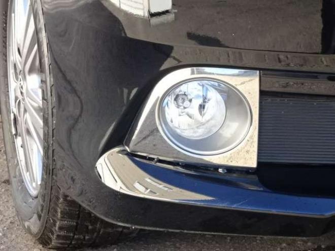 エスクァイア2.0 Gi 4WD　本州車　保証1年/走行距離無制限　4WD　両側パワースライドドア　オートマチックハイビーム　社外9インチナビ　地デジ　バックカメラ　黒本革シート　シートヒーター　LEDヘッドライト　ETC　クルーズコントロール 2000