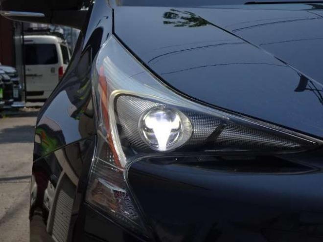 プリウス1.8 A プレミアム E-Four 4WD　本州車 ハイブリットシステム2年保証/走行距離無制限　 4WD　TRDエアロ　ブラインドスポットモニター　純正ナビ　地デジ　バックカメラ　18インチアルミ　本革シート　ヘッドアップディスプレイ　AC100V 1800