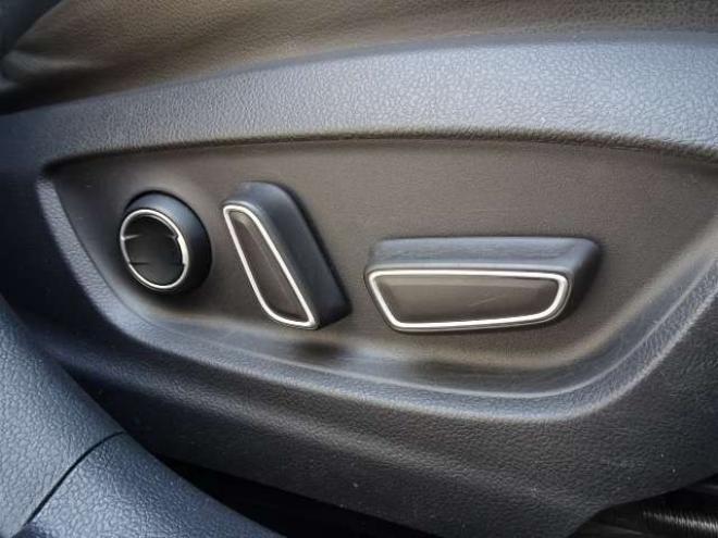 プリウス1.8 A プレミアム E-Four 4WD　本州車 ハイブリットシステム2年保証/走行距離無制限　 4WD　TRDエアロ　ブラインドスポットモニター　純正ナビ　地デジ　バックカメラ　18インチアルミ　本革シート　ヘッドアップディスプレイ　AC100V 1800