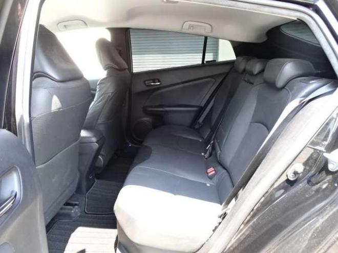 プリウス1.8 A プレミアム E-Four 4WD　本州車 ハイブリットシステム2年保証/走行距離無制限　 4WD　TRDエアロ　ブラインドスポットモニター　純正ナビ　地デジ　バックカメラ　18インチアルミ　本革シート　ヘッドアップディスプレイ　AC100V 1800